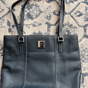 Donkey and Bourke Small Lexington Pebble Grain